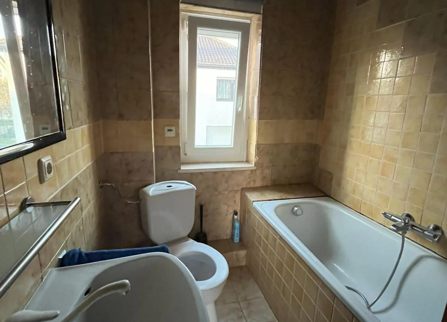 Daire 3 Zimmer Wohnung Muenchen Harthof Almanya