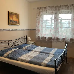 Anna - Monteurzimmer Ostello